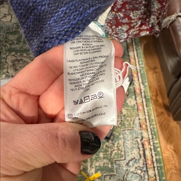 Absolutely stunning Pilcro Multicolor Tank Top - Picture 9 of 9